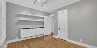 7122 Nashville Avenue Gallery 18