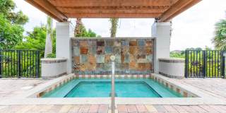 Heritage Bay Gallery 82