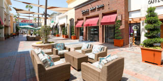 The Alton Gallery 78