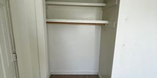 2BD/1 BA Duplex Gallery 17