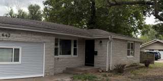 4 bedroom 2 bath house with large backyard 4 bedroom 2 bath house with large backyard Gallery 1