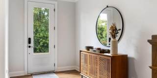 2555 Deacon Avenue Gallery 3
