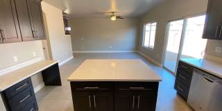 Red Mountain Vista Town Home Gallery 9