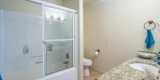 Beautiful pet friendly 4 bedroom home-AVAILABLE TODAY! Gallery 32