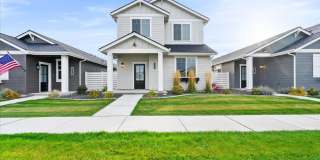 Spacious Two-Story Single-Family Home Gallery 1