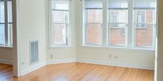 4808 North Paulina Apt. Gallery 2