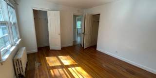 Four Bedroom Two Bath House - Great Location! Gallery 13