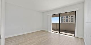 4141 BAYSHORE Boulevard Gallery 17