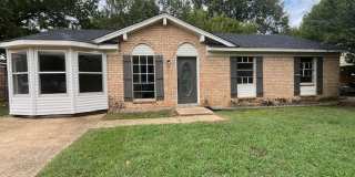 Renovated 3 Bedroom 1.5 Bath Home for Rent!! Gallery 1