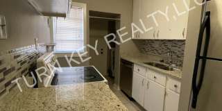 Condo for rent in Homewood *ACCEPTS SECTION 8* Gallery 5