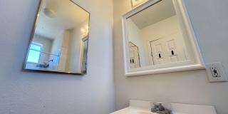 1 bed and 1 bath located in Henderson! Gallery 13