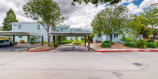 Serene 2 Bedroom 2 Bath Townhome in Windsor, CA with Carport Included! Gallery 39