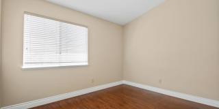 Modern 3BD 2.5BA Townhome with Vaulted Ceilings, Private Pergola Patio, and One-Car attached Garage Gallery 5