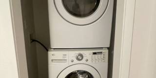 Great 2 bedroom Apartment with Garage! Gallery 11
