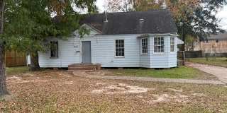 1835 Rivercrest Street Gallery 1