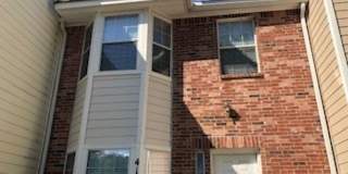 Townhouse near Medical Center in Gated Community Gallery 3