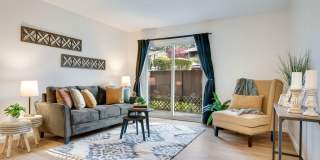 Cozy Condo Living in Tacoma's Desirable Highlands Community | Pool, Gym & Clubhouse Gallery 1