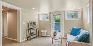 Quintessential Greenlake 4 Bed 3 Bath Home Gallery 11