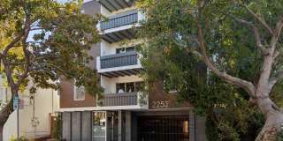 2252 Parker Street Gallery 5