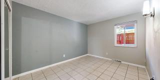 Stunning 3 bed/2 bath home available now Gallery 15