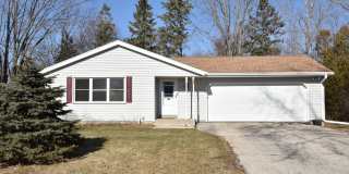 Furnished Mequon 4 bedroom ranch Gallery 1