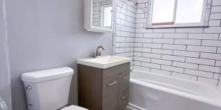 Newly Rehabbed Cozy 2BR Home Near Downtown Columbus – Modern Updates for Only $1,249 Gallery 5