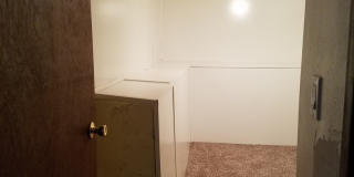 1 bedroom apartment near PSNS Gallery 7