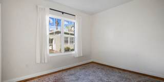 819 S Crestmoore Pl Gallery 17