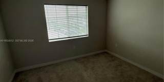 585 NW 11th Ave Gallery 11