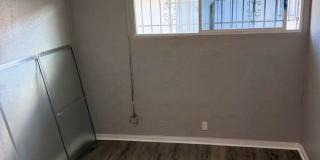 1336 1/2 West 94th Street - 1340 1/2 Gallery 4