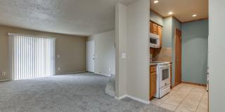 1 Bedroom 1 Bath Condo - Wilshire And NW Expressway Gallery 15