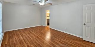 COMING SOON: Beautifully Updated 2/2.5 Townhome Near Truist Park Gallery 42