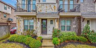 JUNE 2027! 4 BED/4.5 BATH FULLY FURNISHED TOWNHOME BEHIND NORTHGATE! JUNE 2027! 4 BED/4.5 BATH FULLY FURNISHED TOWNHOME BEHIND NORTHGATE! Gallery 1
