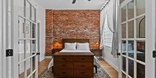 304 N Front Street Gallery 21