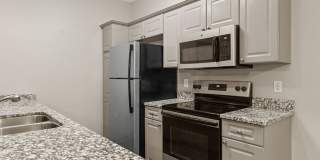 Marble Cliff Commons Gallery 77