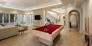 718 N Rodeo Dr Gallery 46