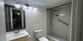 14311 N Kendall Dr Gallery 21