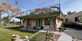 4-BEDROOM 3-Bathroom FURNISHED Peaceful Country Living Gallery 1