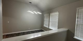Del Valle -   SFH    ( 2 wks free rent w/ lease thru 5/31/27  w/ qualified app ) Gallery 8
