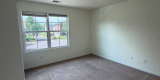 Townhome in Villages of Riverwood, Upgrades include Granite, Hdwd Floors, 1 Car Garage, Community Pool and Fitness Gallery 21