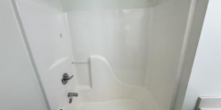 1386 Harvest Road Gallery 24