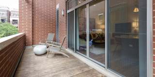 1031 W Monroe St Gallery 12