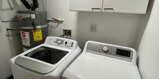 408 W Queen St Gallery 19