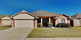 4 Bedroom 2 Bathroom Home - Midwest City Gallery 1