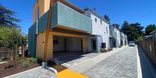 3Bd/2Ba Townhouse Style Home with Office/Den and Garage- Centrally Located, Easy Commute 3Bd/2Ba Townhouse Style Home with Office/Den and Garage- Centrally Located, Easy Commute Gallery 1