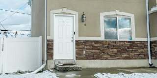 Stylish townhome ready for comfortable living Gallery 3