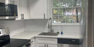 Spacious 3BR Condo in Washington Gallery 3