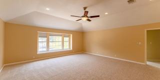 Spacious and stunning 4 bed 3.5 bath in Austin!!! Gallery 24