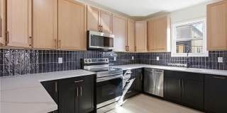 4 bed 2.5 bath - stunning home, great location, must see. 4 bed 2.5 bath - stunning home, great location, must see. Gallery 1