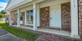 2613 Killarney Way Gallery 6